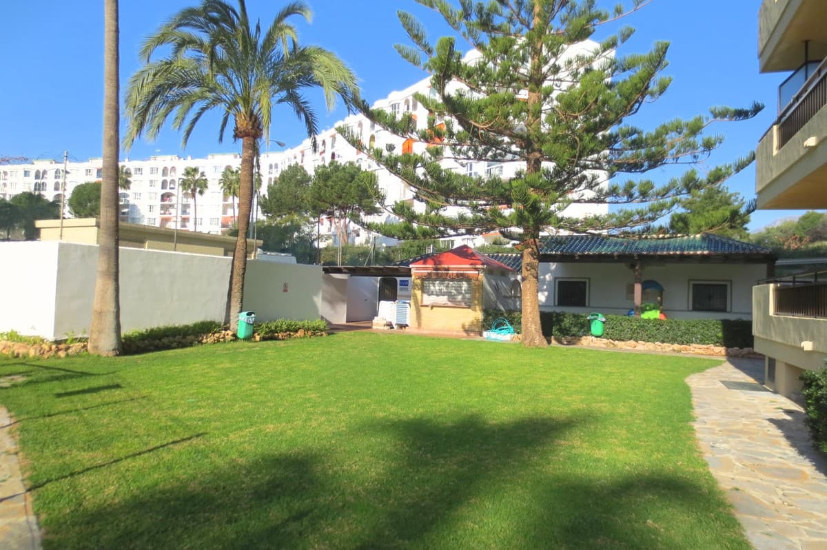 Middle Floor Apartment in Fuengirola — photo 4 of 10