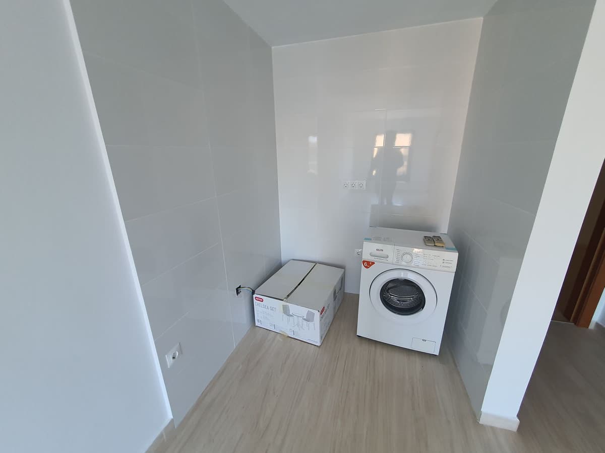 Middle Floor Apartment in Fuengirola — photo 6 of 10