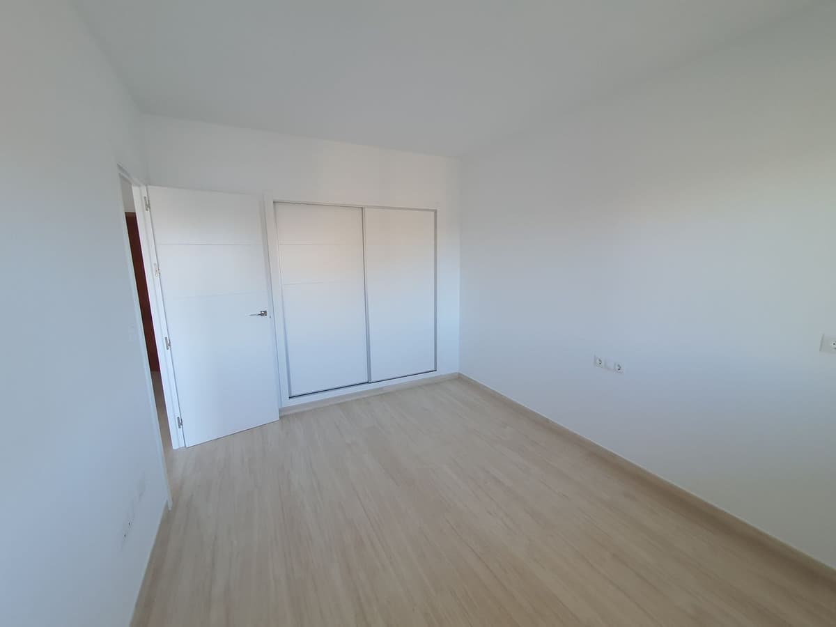 Middle Floor Apartment in Fuengirola — photo 9 of 10