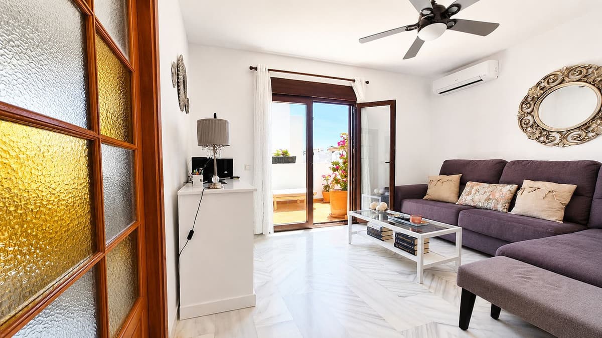 Top Floor Apartment in La Duquesa — photo 10 of 10