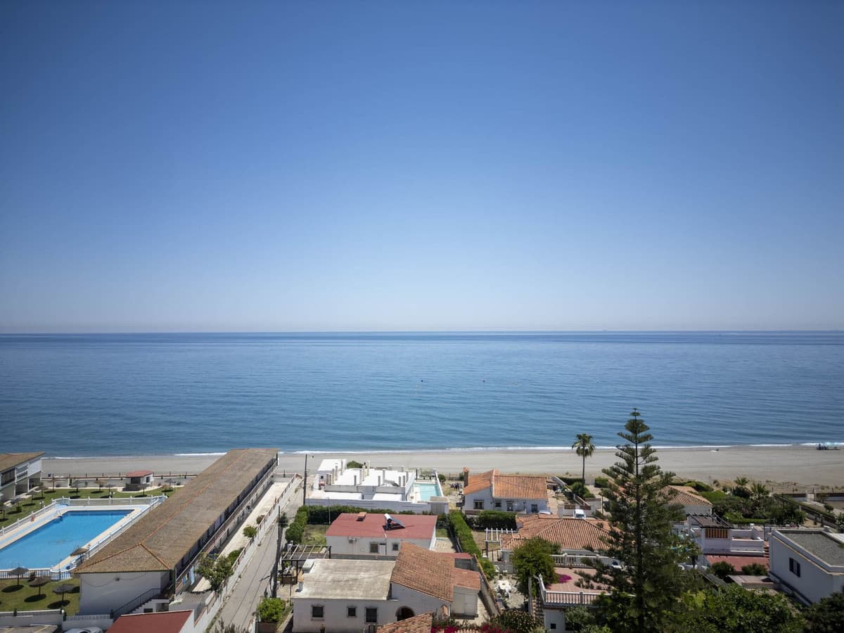 Detached Villa in La Duquesa — photo 5 of 10