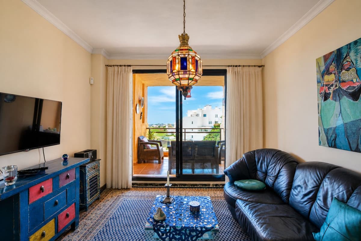 Middle Floor Apartment in Calanova Golf — photo 3 of 10