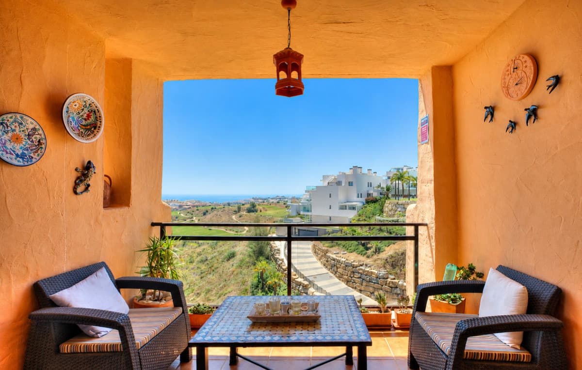 Middle Floor Apartment in Calanova Golf — photo 10 of 10