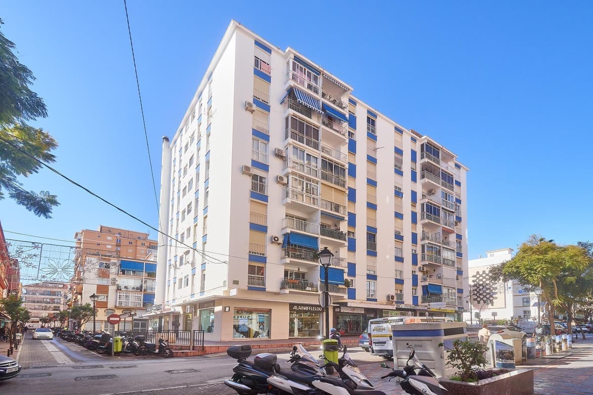 Middle Floor Apartment in Fuengirola — photo 1 of 10