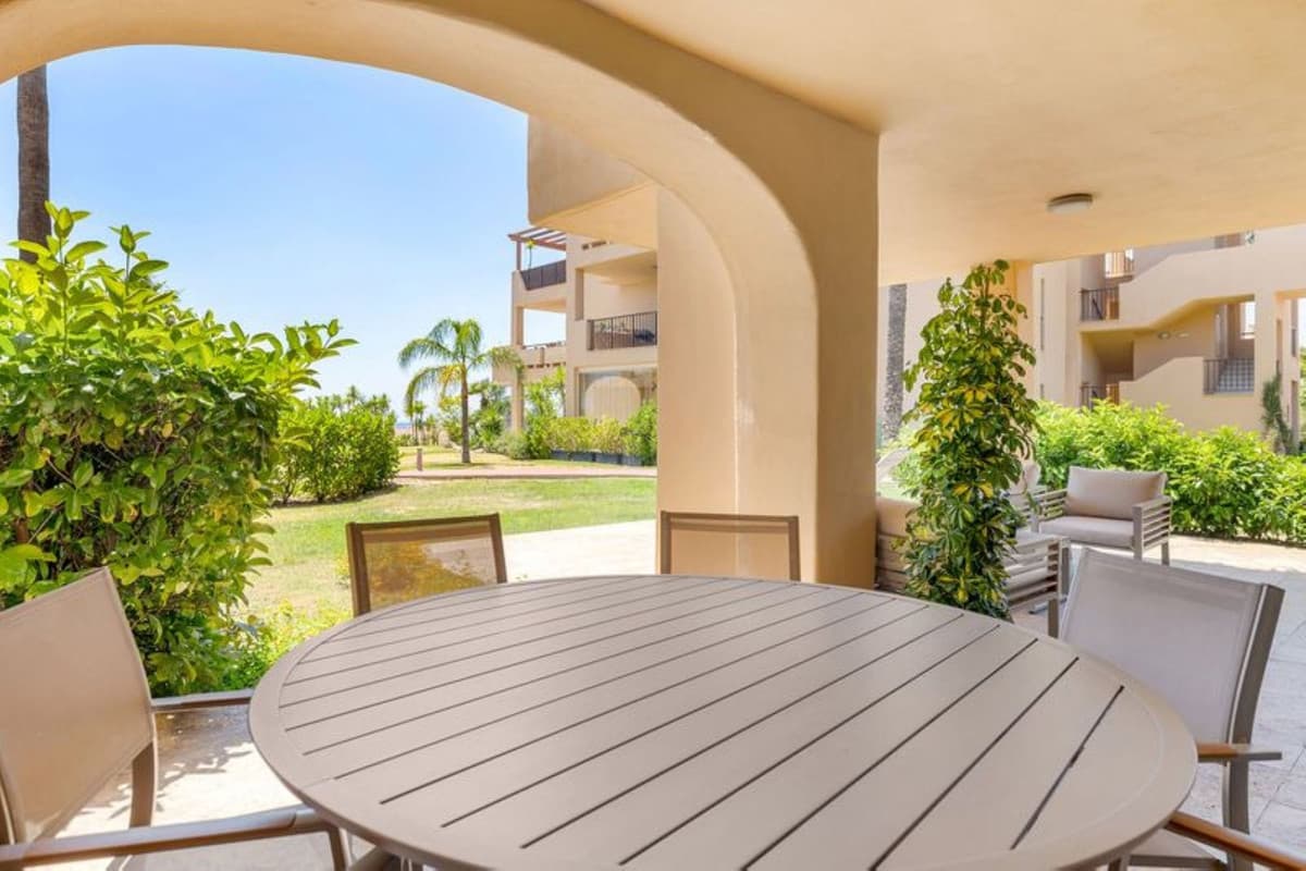 Ground Floor Apartment in Benahavís — photo 5 of 10