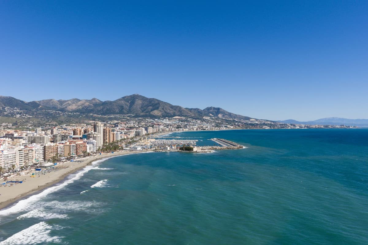 Top Floor Apartment in Fuengirola — photo 1 of 10