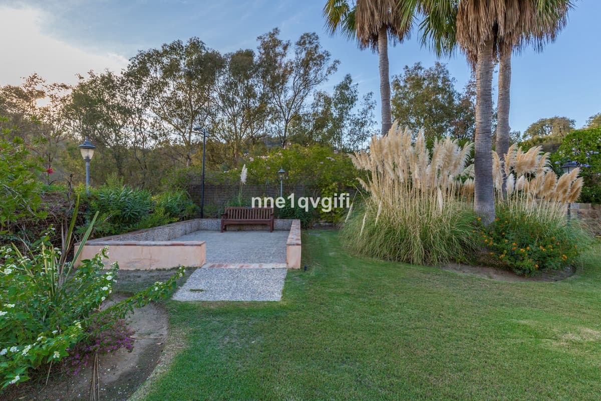Penthouse in Elviria — photo 6 of 10