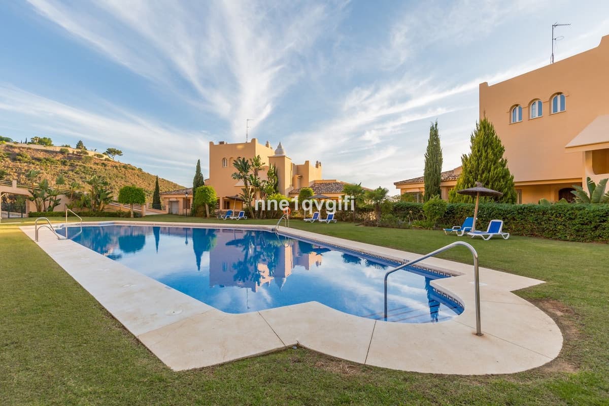 Penthouse in Elviria — photo 8 of 10