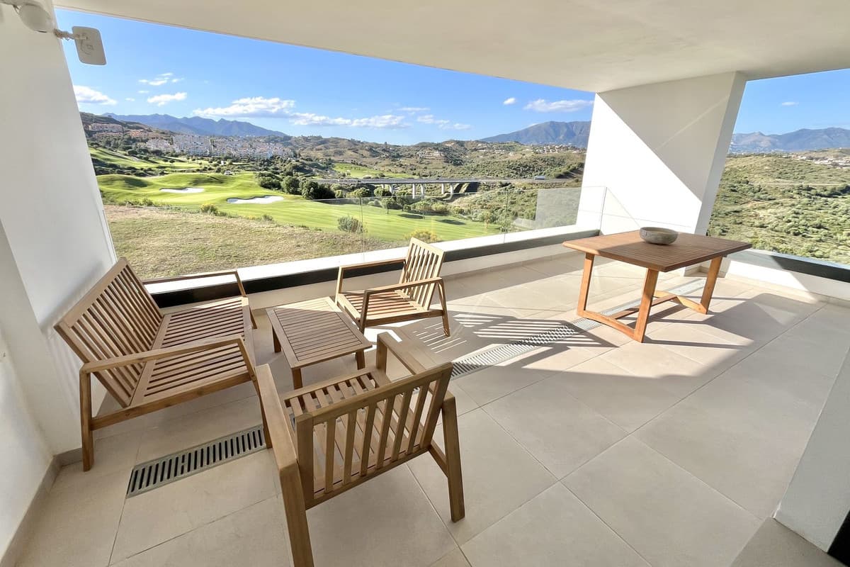 Middle Floor Apartment in La Cala de Mijas — photo 1 of 10