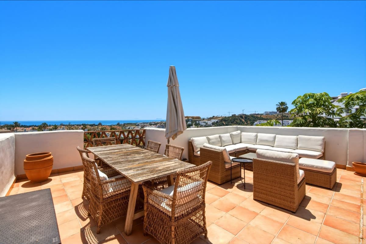 Townhouse in Estepona — photo 1 of 10