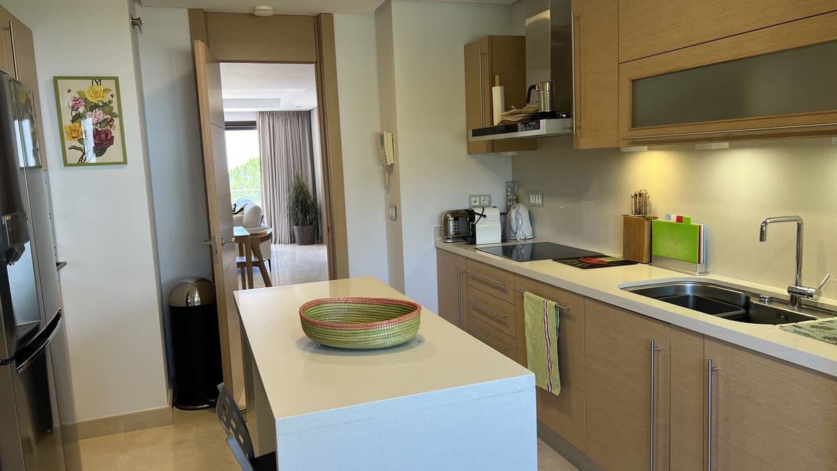 Penthouse in La Quinta — photo 2 of 10