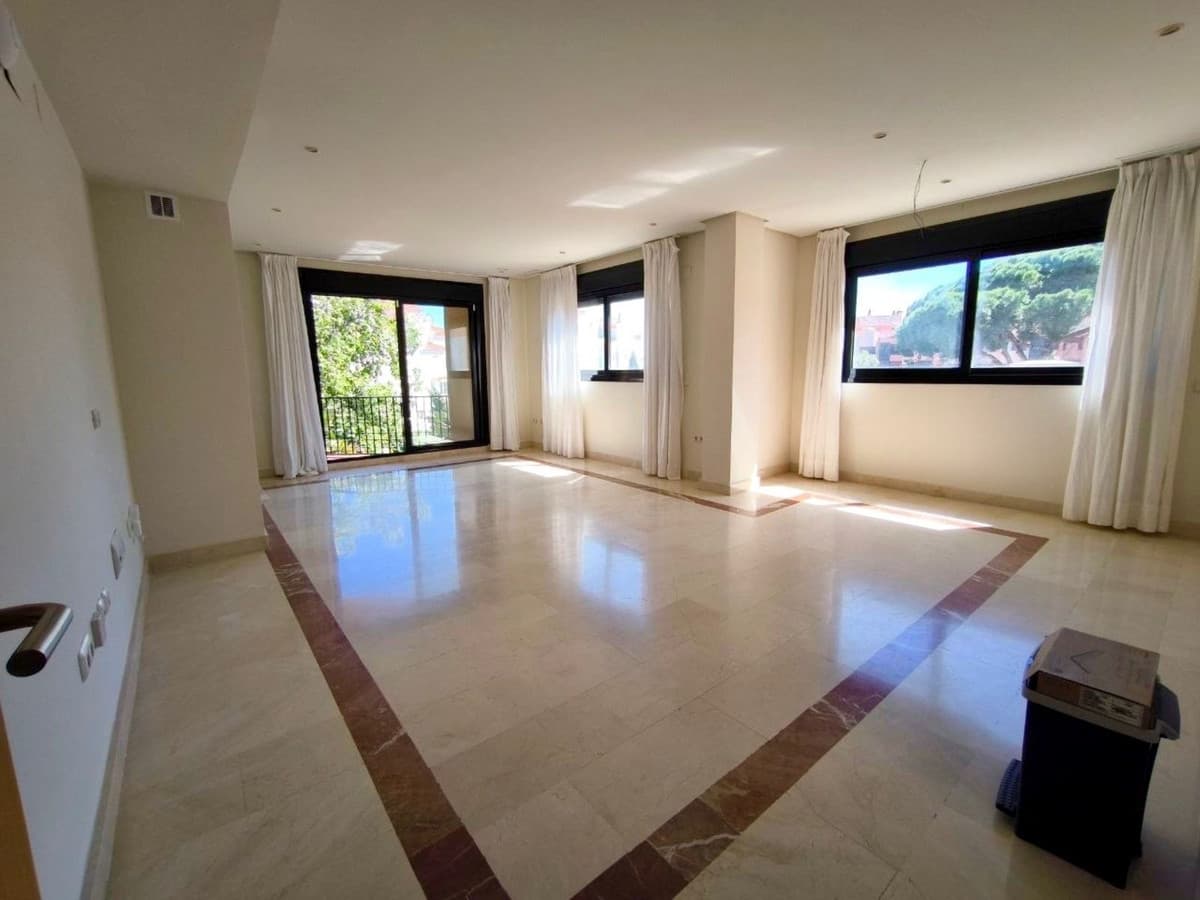 Penthouse in Puerto Banús — photo 4 of 10