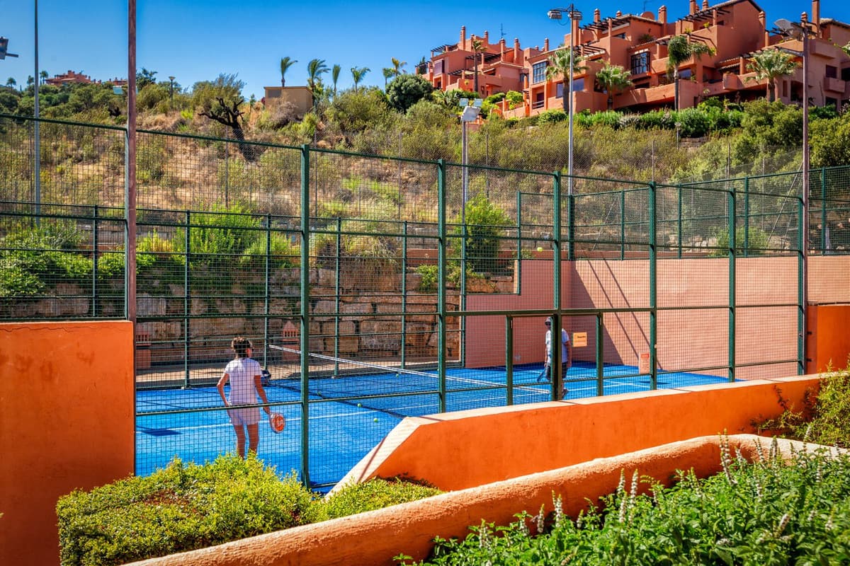 Penthouse Duplex in La Mairena — photo 5 of 10