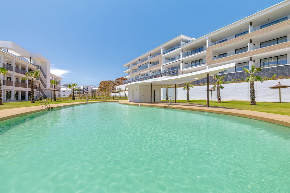 Middle Floor Apartment in Fuengirola — photo 6 of 10