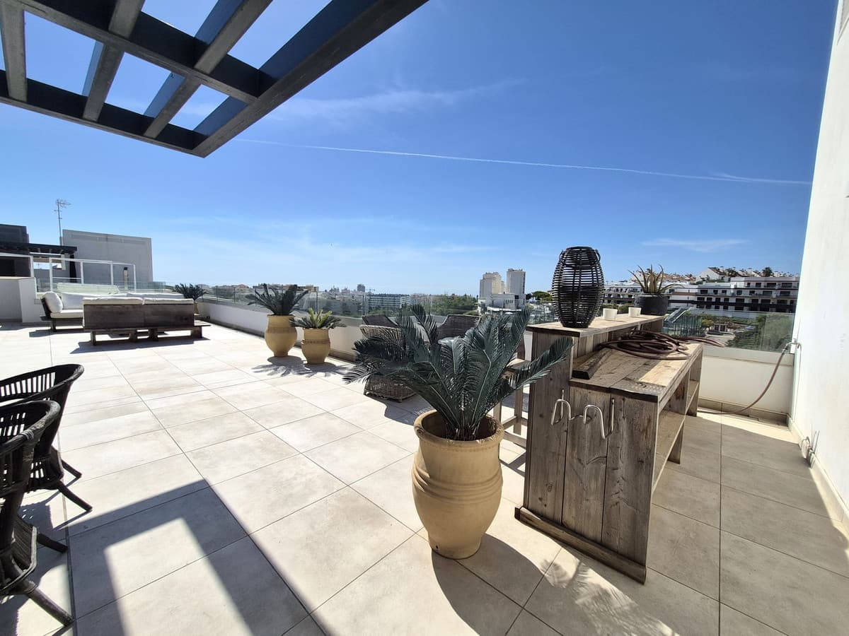 Penthouse Duplex in Estepona — photo 7 of 10