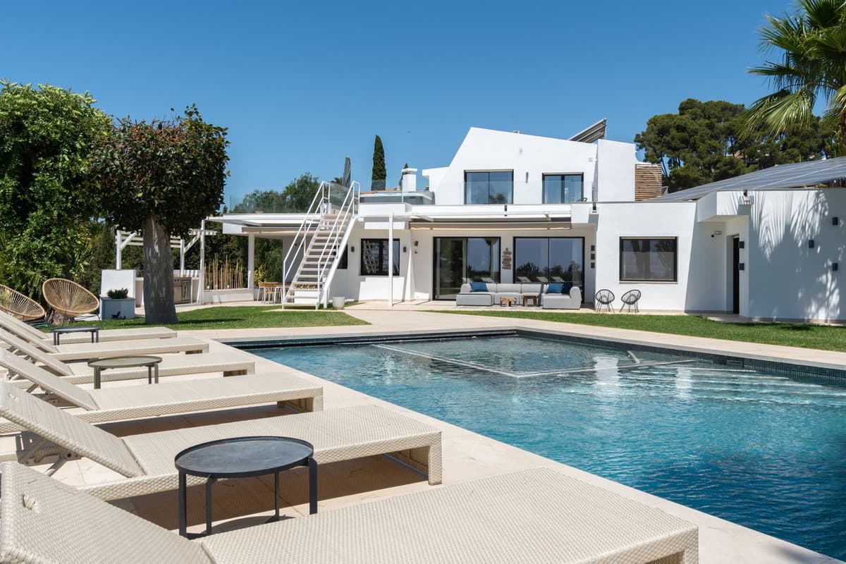 Detached Villa in Sierrezuela — photo 2 of 10