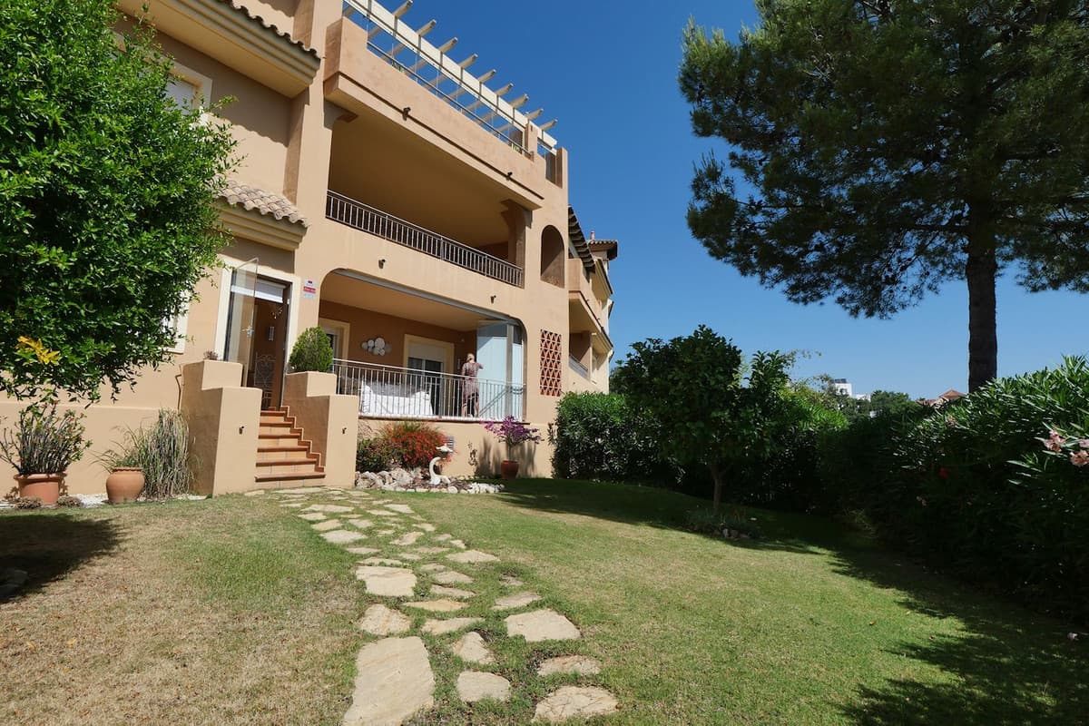 Ground Floor Apartment in La Mairena — photo 6 of 10