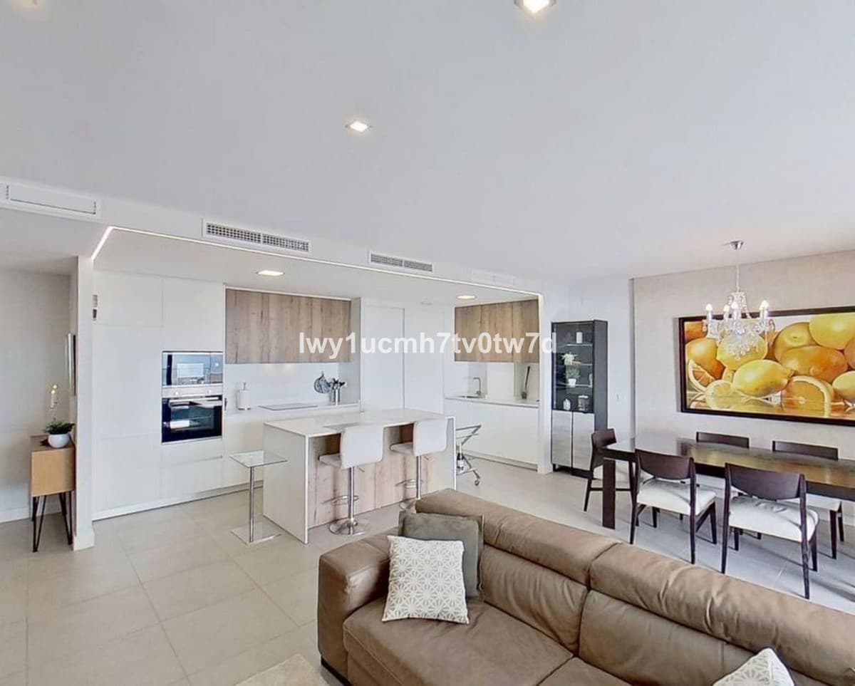 Middle Floor Apartment in Arroyo de la Miel — photo 9 of 10