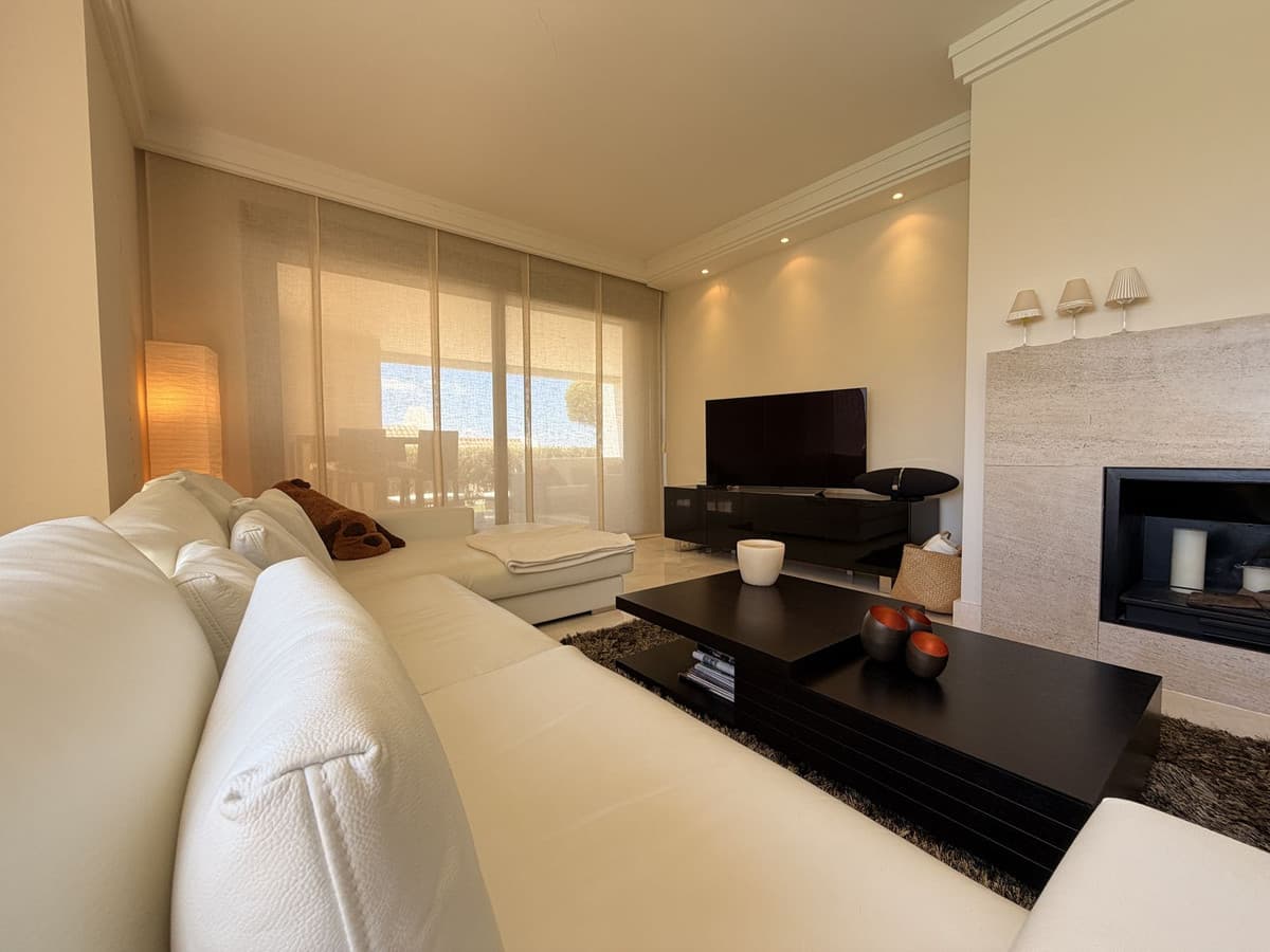 Ground Floor Apartment in Altos de los Monteros — photo 9 of 10
