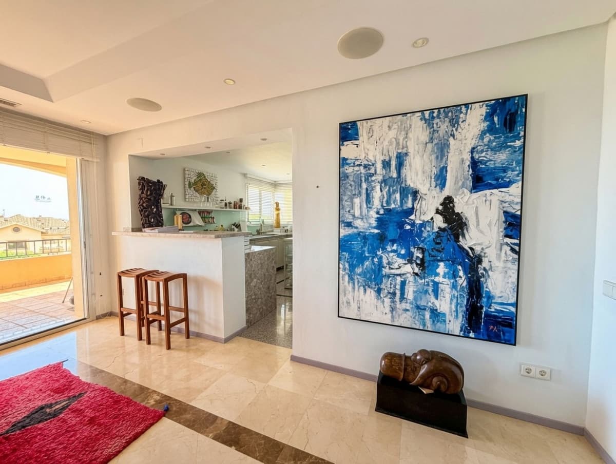 Penthouse in Nueva Andalucía — photo 8 of 10
