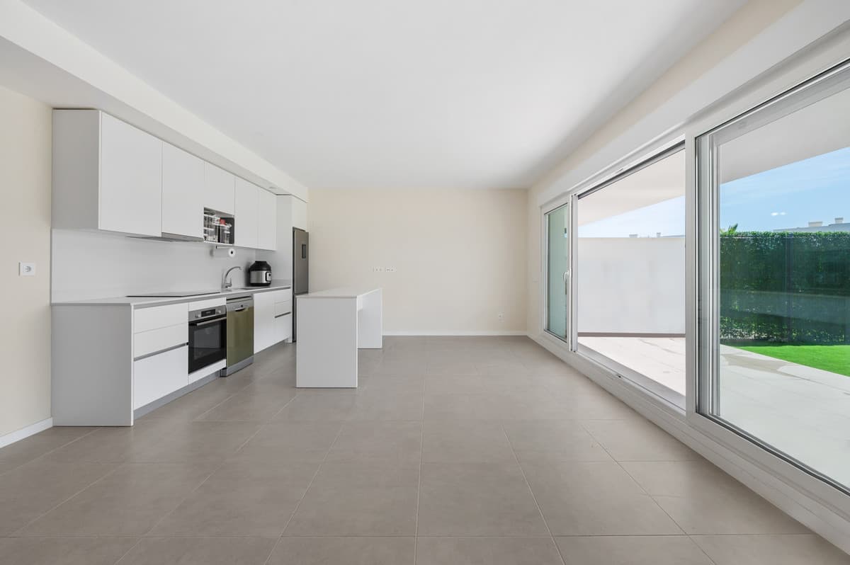 Ground Floor Apartment in Estepona — photo 6 of 10