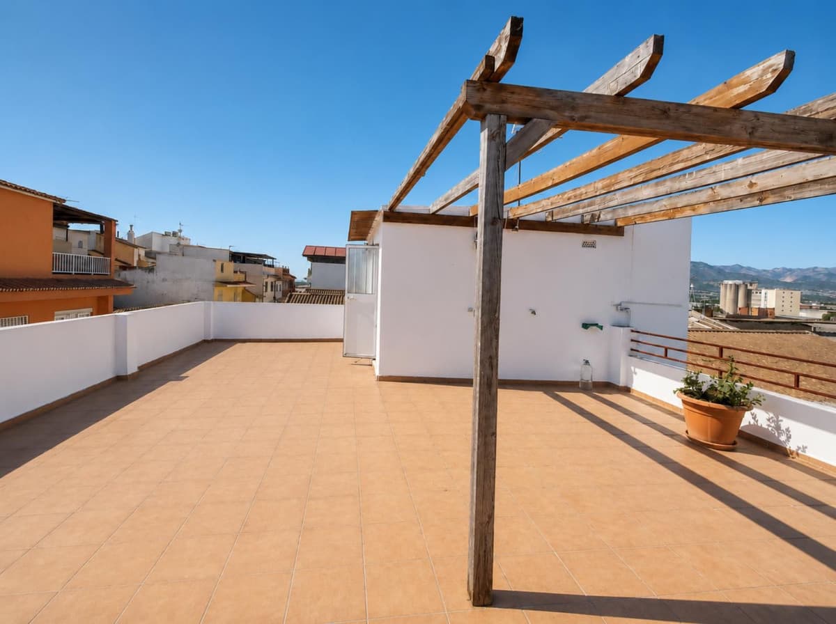 Townhouse in Los Prados — photo 2 of 10