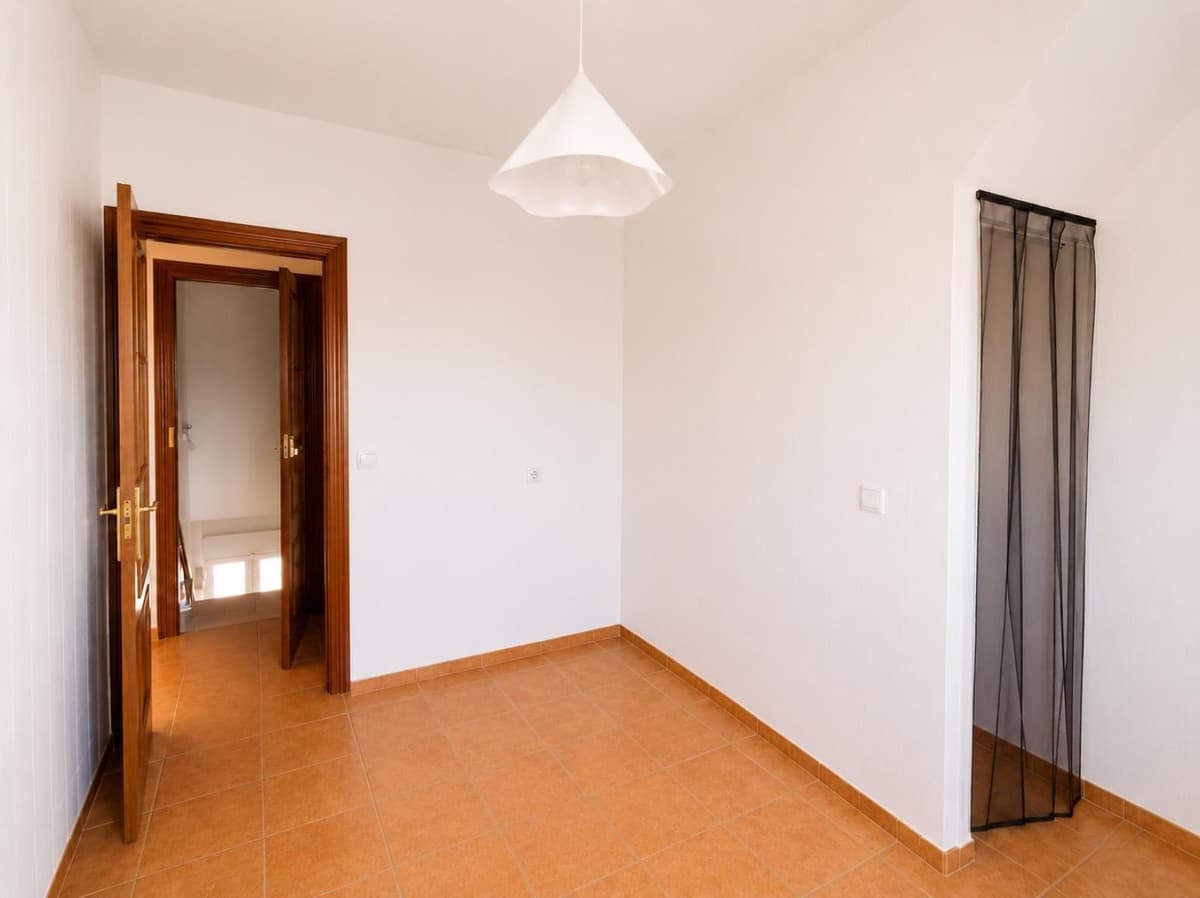 Townhouse in Los Prados — photo 8 of 10