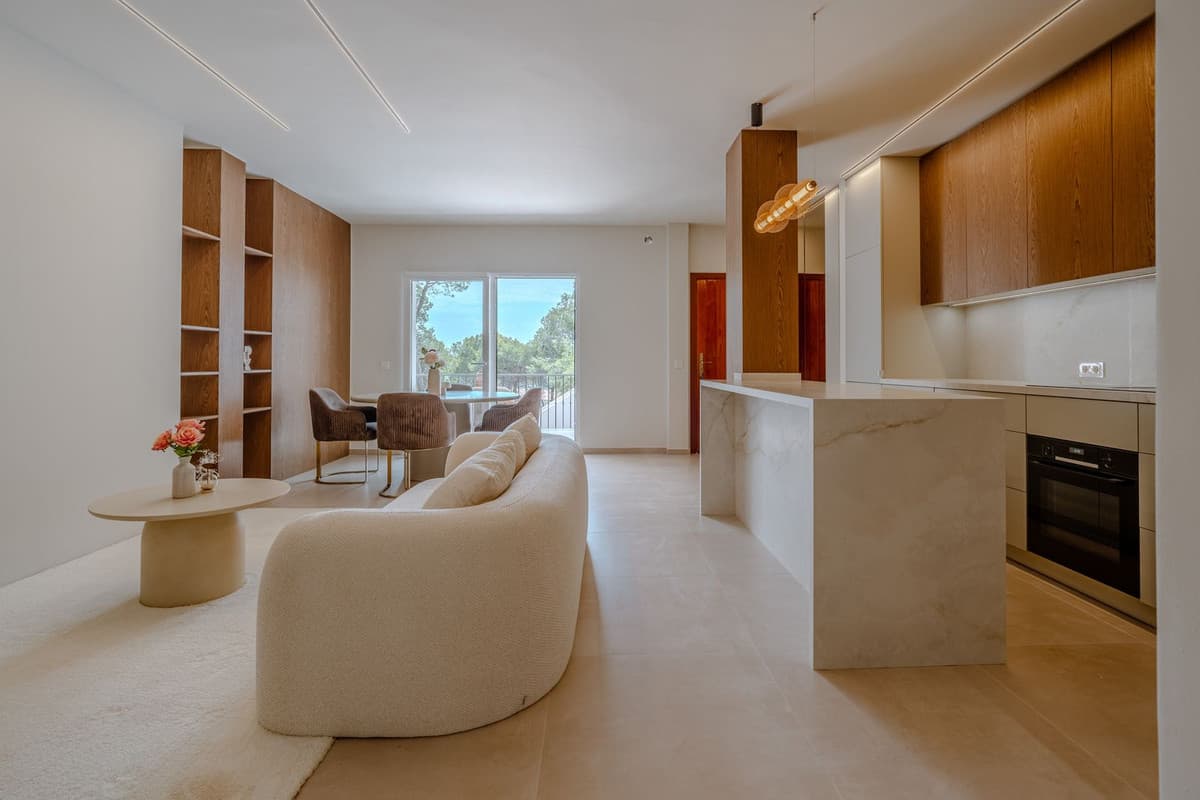 Middle Floor Apartment in Nueva Andalucía — photo 5 of 10