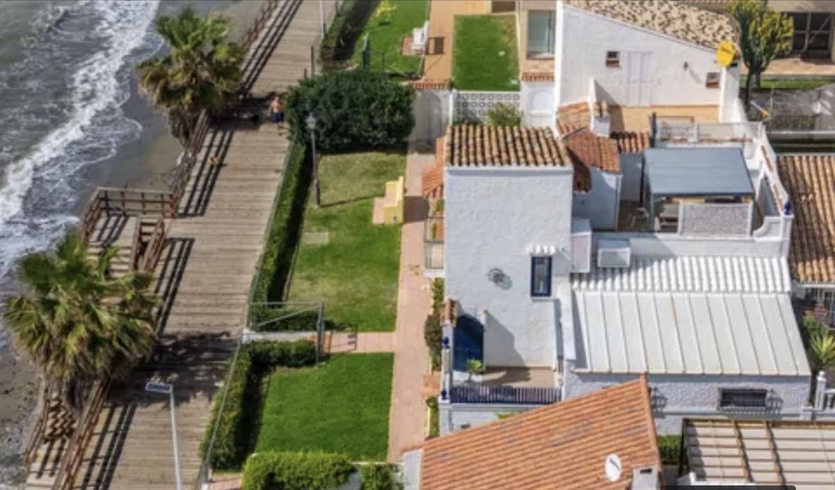 Townhouse in Estepona — photo 4 of 10