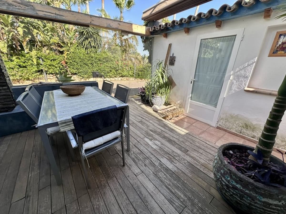 Townhouse in Estepona — photo 7 of 10