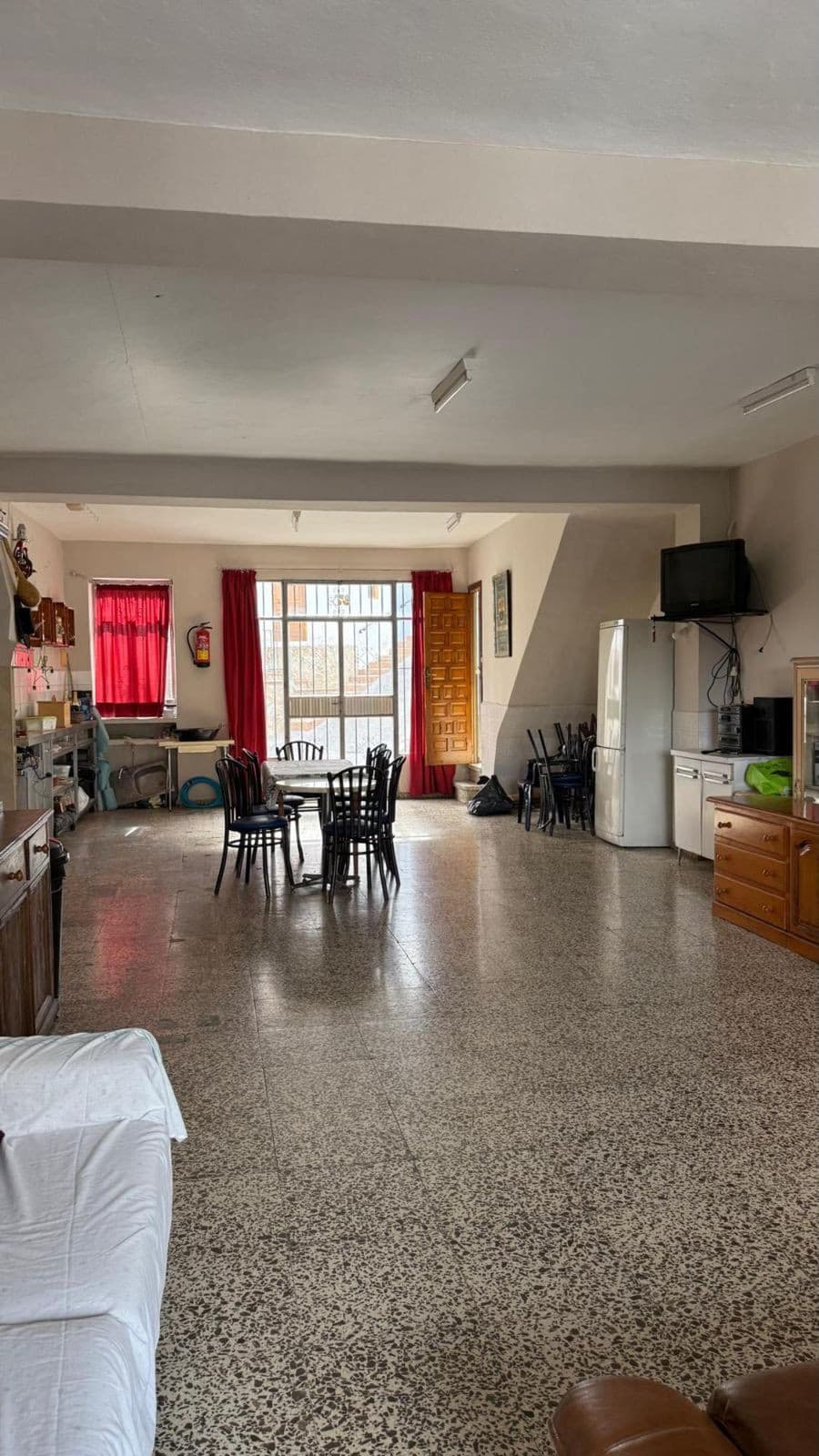 Townhouse in Guaro — photo 8 of 10