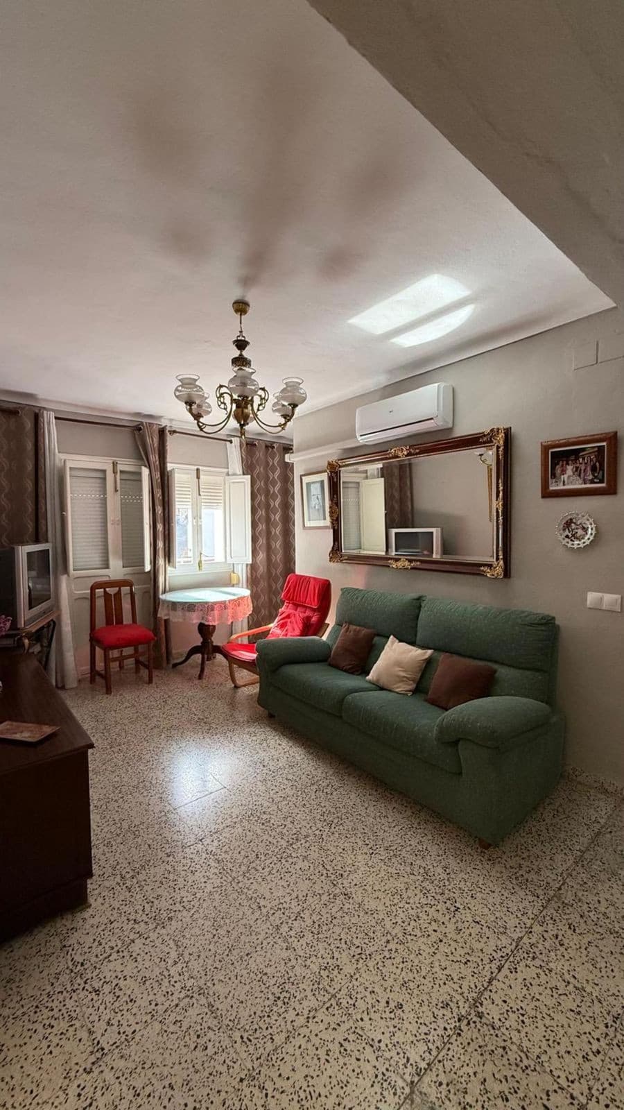 Townhouse in Guaro — photo 9 of 10