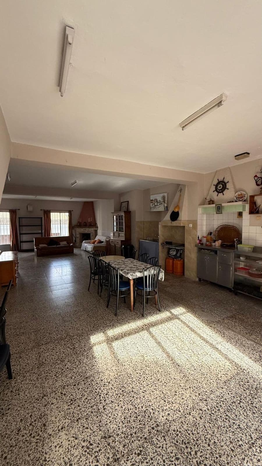 Townhouse in Guaro — photo 10 of 10