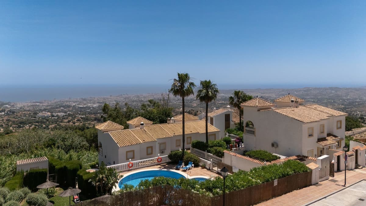 Semi-Detached House in Mijas — photo 1 of 10