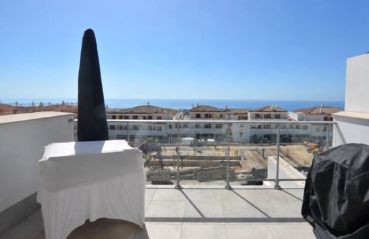 Middle Floor Apartment in Benalmadena — photo 1 of 10