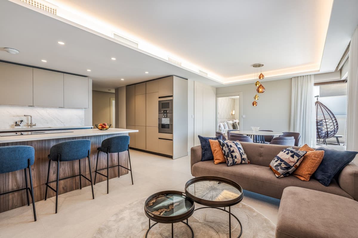 Middle Floor Apartment in Estepona — photo 9 of 10