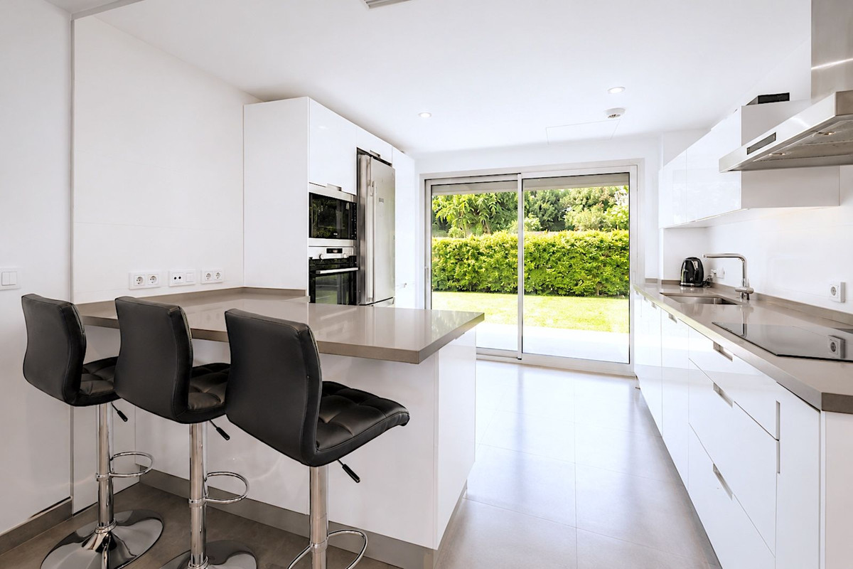Ground Floor Apartment in Atalaya — photo 7 of 10