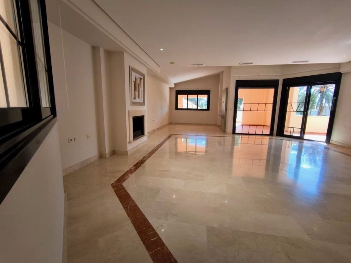 Penthouse in Puerto Banús — photo 4 of 10