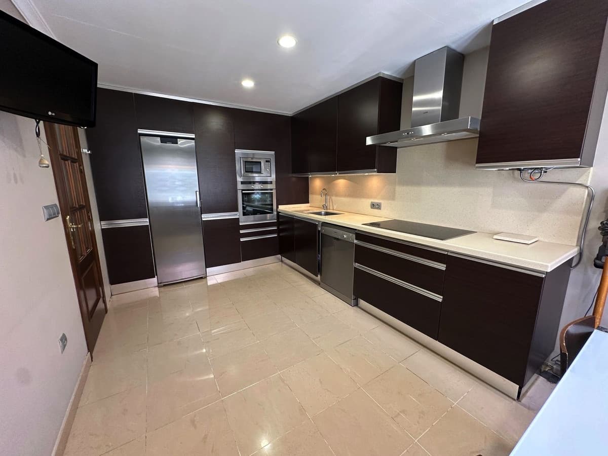 Townhouse in Estepona — photo 6 of 10