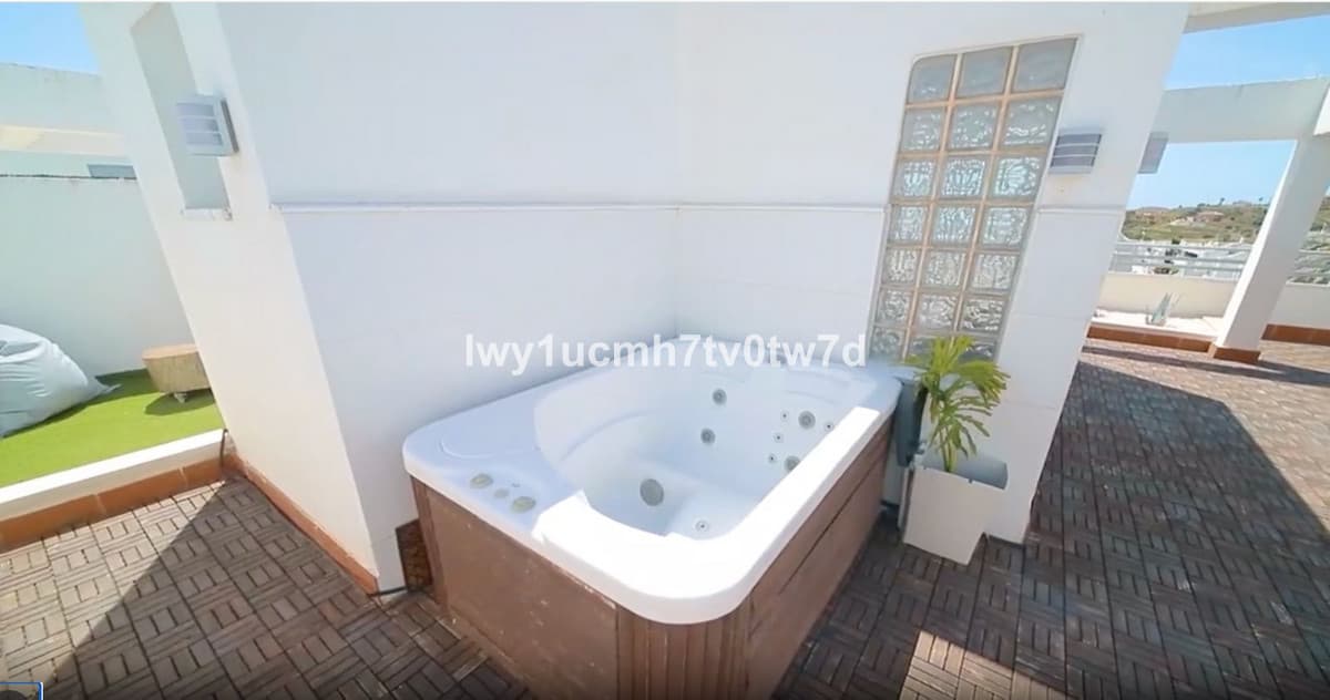 Penthouse Duplex in La Cala de Mijas — photo 8 of 10