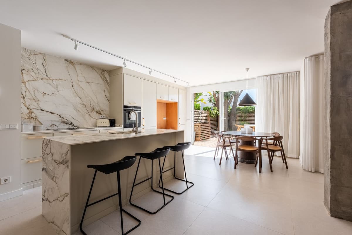 Ground Floor Apartment in Nueva Andalucía — photo 2 of 10