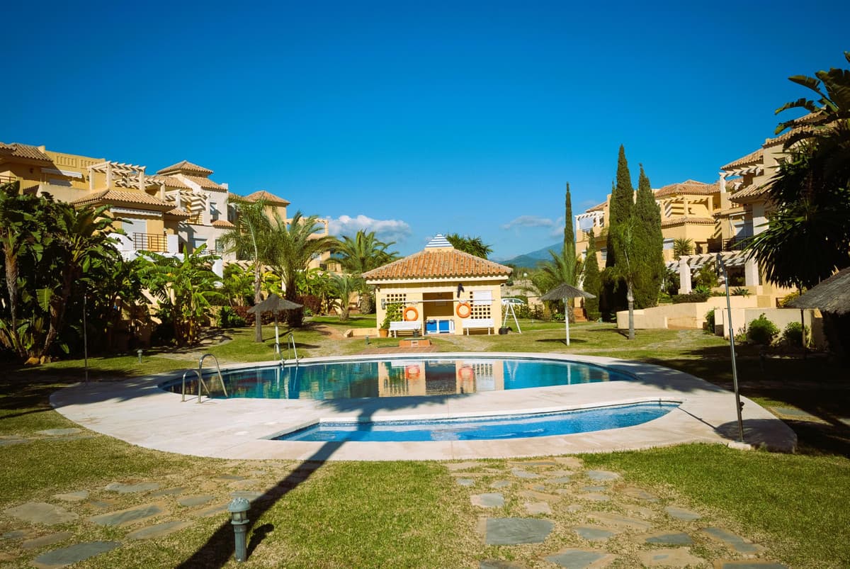 Townhouse in Estepona — photo 5 of 10