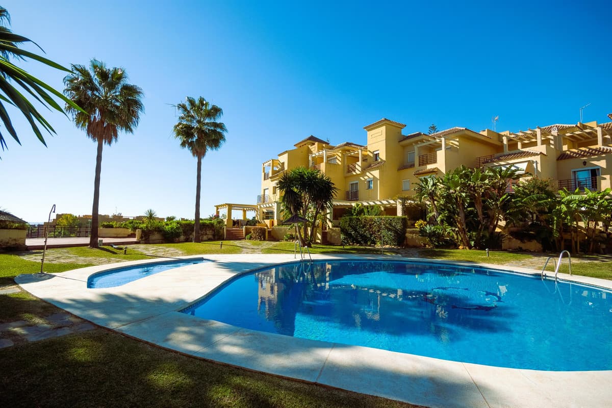 Townhouse in Estepona — photo 6 of 10