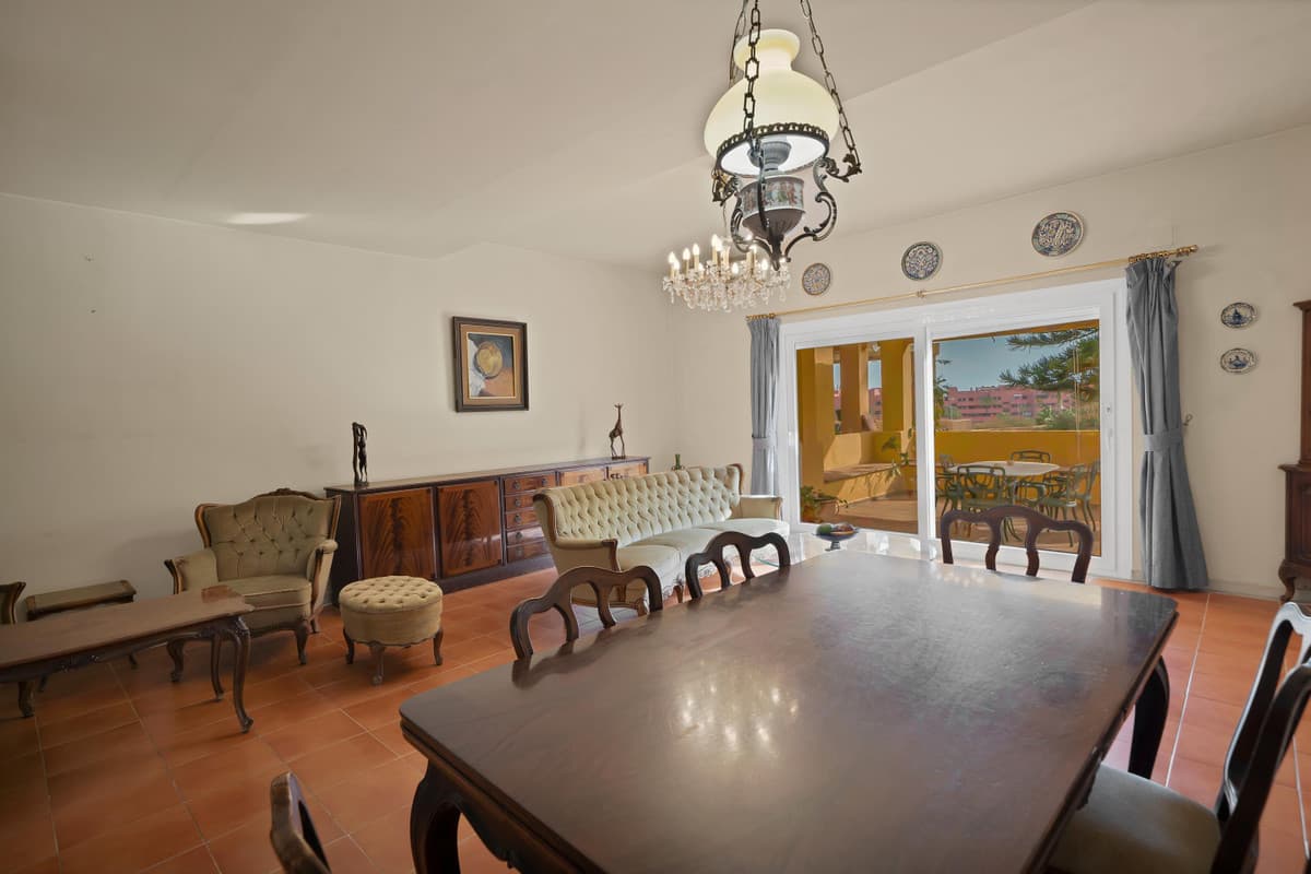 Townhouse in Estepona — photo 9 of 10