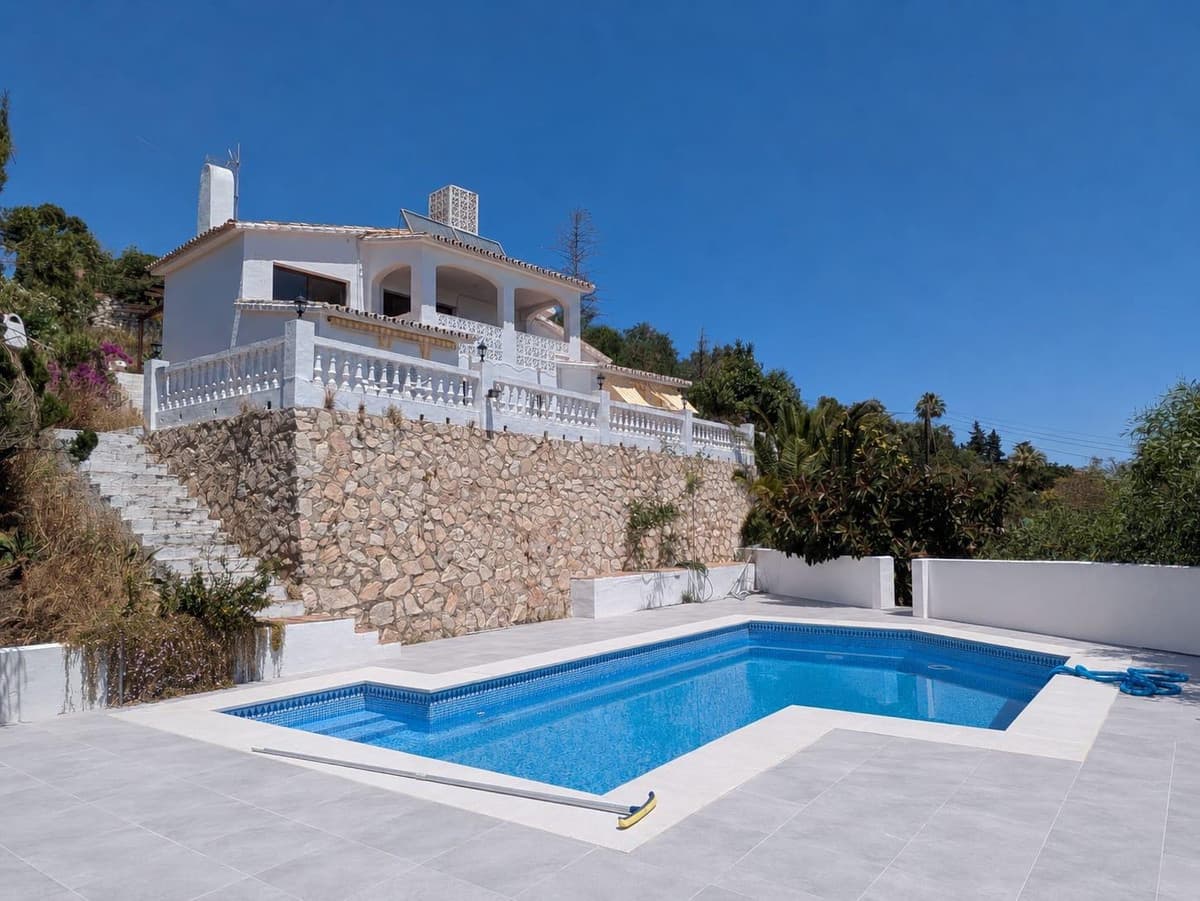 Detached Villa in Benalmadena — photo 1 of 10