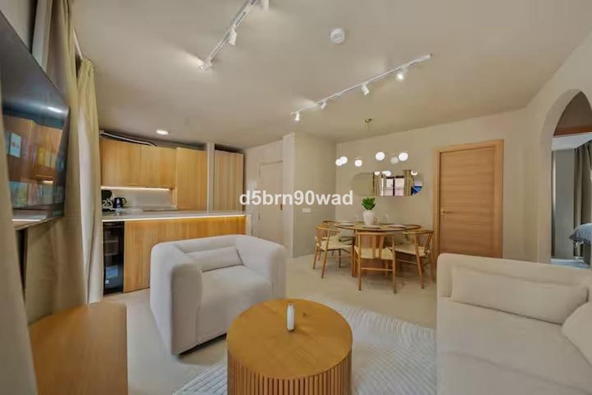 Middle Floor Apartment in Marbella — photo 4 of 10