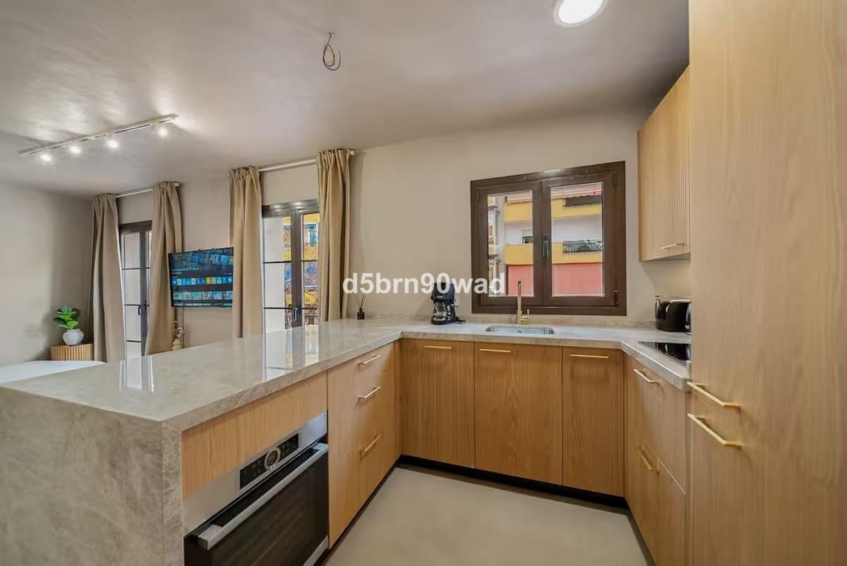 Middle Floor Apartment in Marbella — photo 6 of 10
