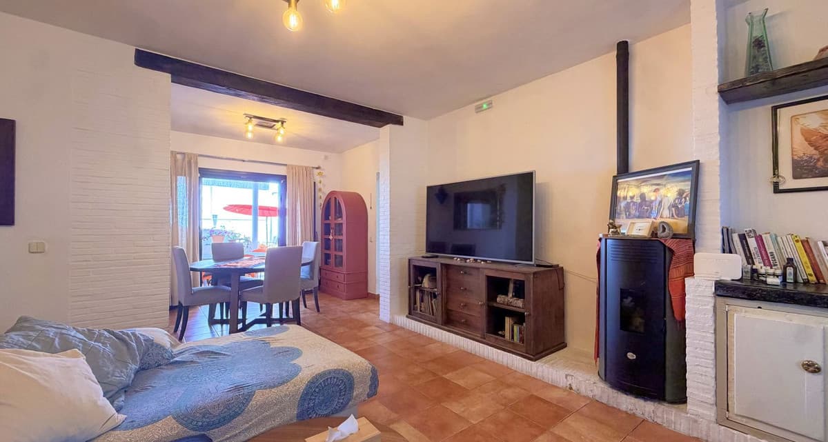 Townhouse in Benahavís — photo 2 of 10