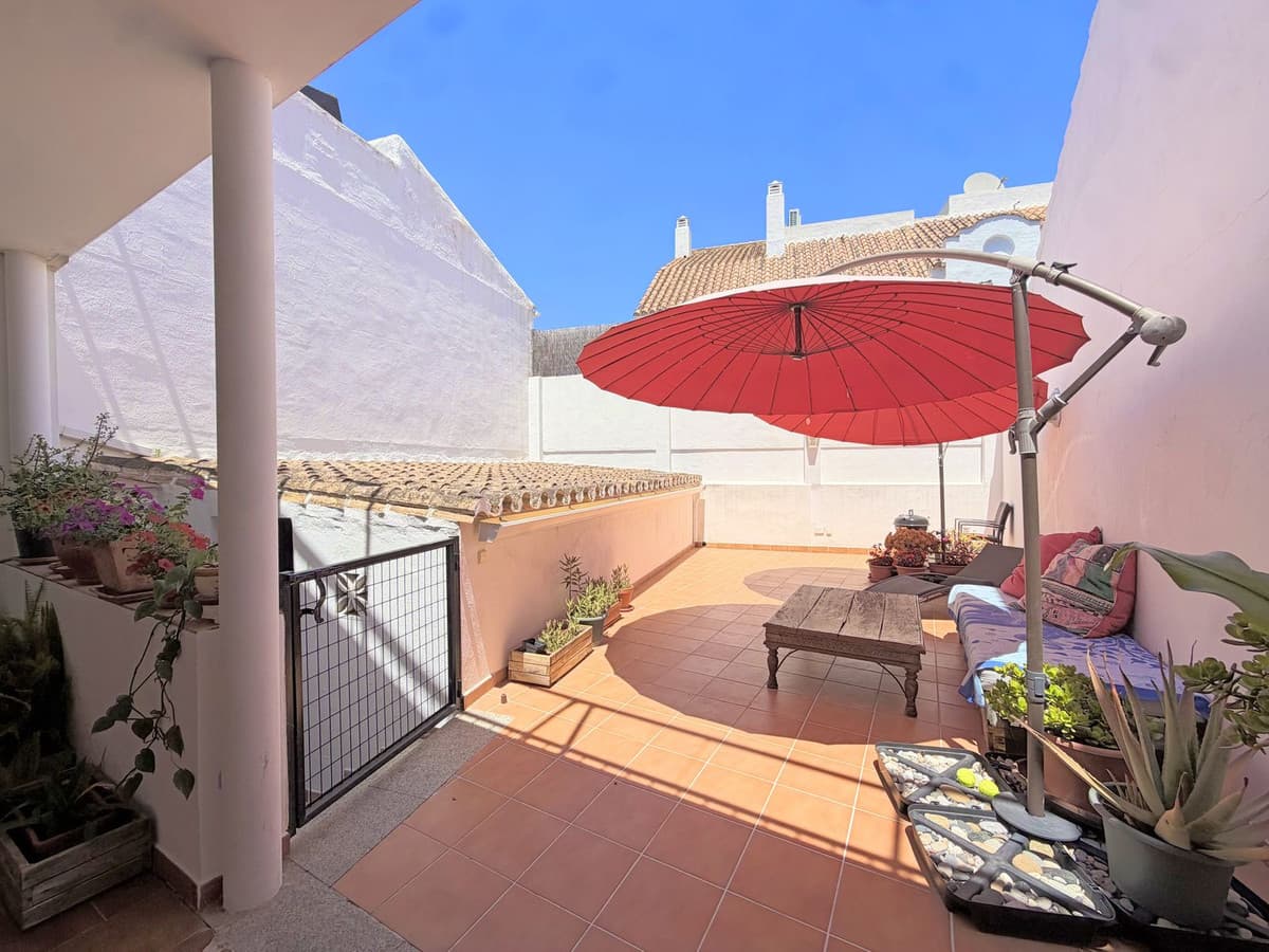 Townhouse in Benahavís — photo 7 of 10