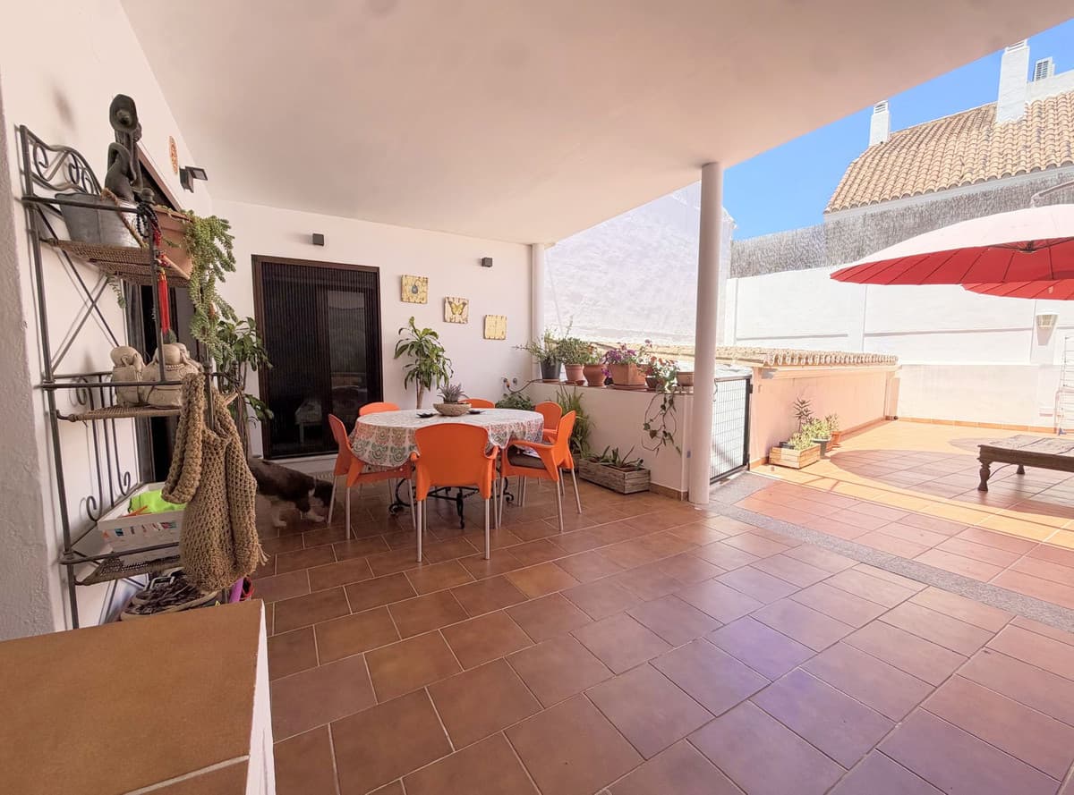 Townhouse in Benahavís — photo 8 of 10